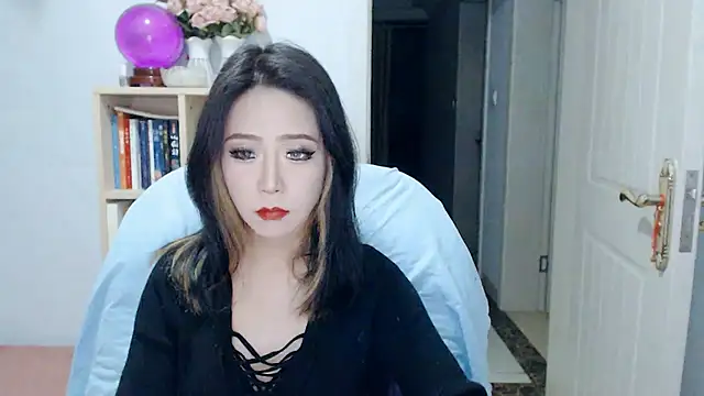 SuSushi728 online show from May 1, 3:48 pm