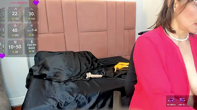 JennieRosse online show from March 18, 3:50 pm