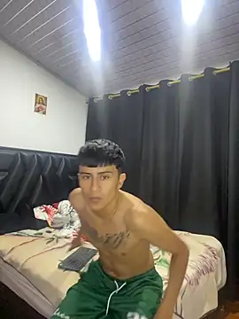 Fernandoo Oficial online show from May 3, 12:47 am