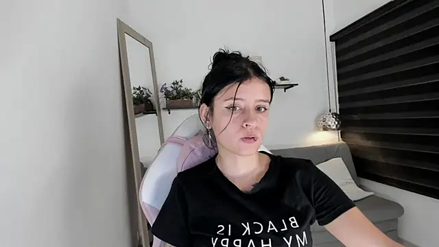 yenny garcia online show from July 3, 7:09 pm