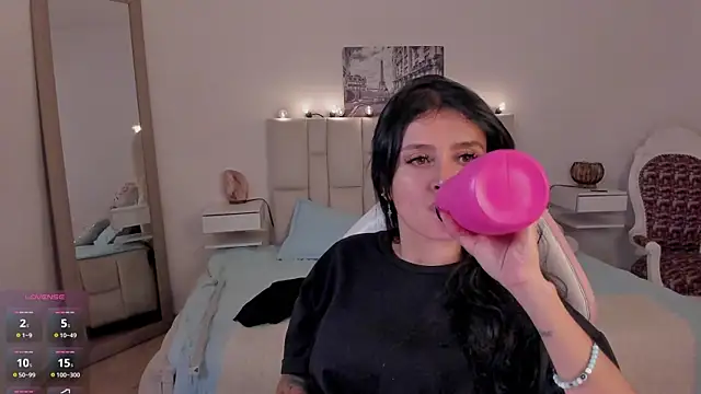 yenny garcia online show from April 30, 8:57 pm