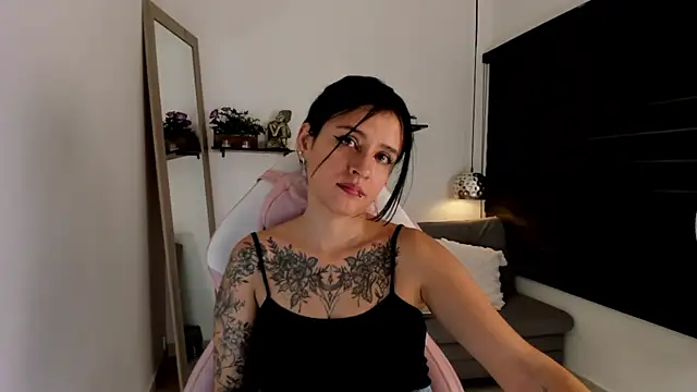 yenny garcia online show from July 16, 6:34 pm