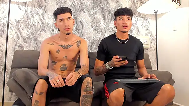 Ian and Noah online show from November 5, 8:36 pm