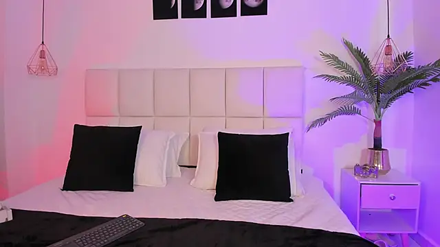 iam cami online show from March 20, 11:53 pm