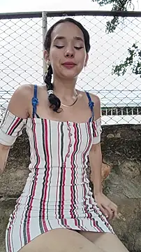 sweet outdoor charm online show from December 19, 3:26 pm