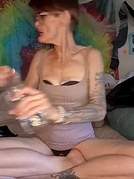 ivylee31 online show from July 10, 7:14 pm