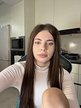 CurlyLara online show from June 20, 2:59 am