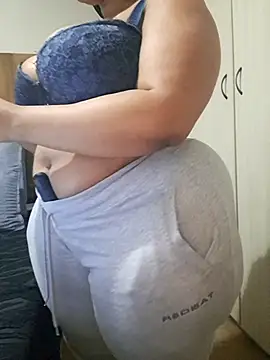 thicktash online show from July 16, 6:34 pm