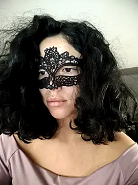 salomea r online show from December 21, 7:29 pm