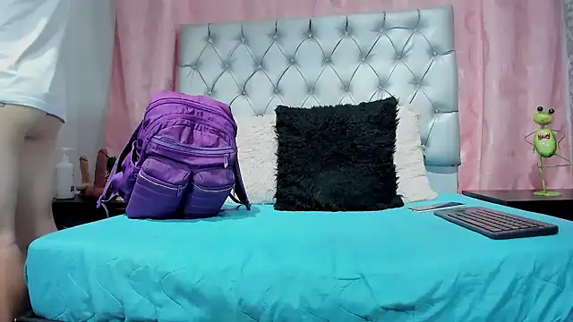 veneno hot online show from September 15, 1:19 pm