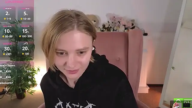 MirraBellanta online show from May 31, 2:28 am