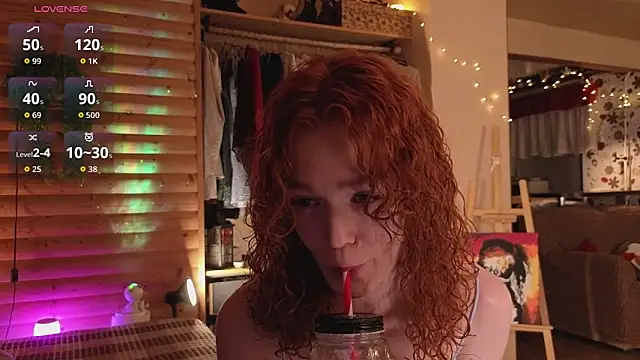 Snapshot of elga_sweet chatting on October 12, 6:32 pm elga sweet online show from October 12, 6:32 pm