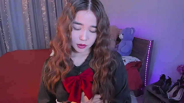 Dollyaa online show from June 9, 1:32 pm