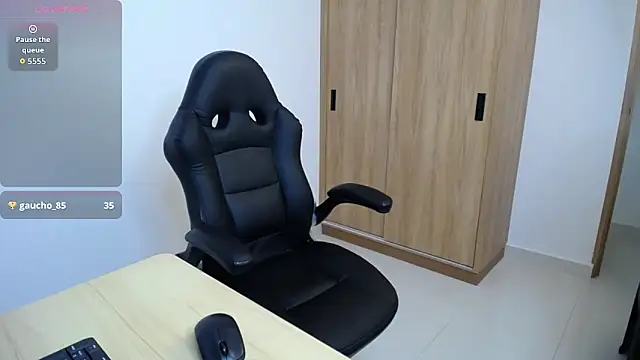 karoll marquez online show from March 12, 12:46 am