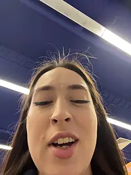 Holly Play online show from January 7, 12:30 pm