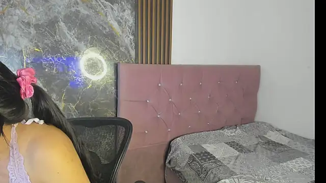 nicol jone1 online show from July 23, 1:58 am