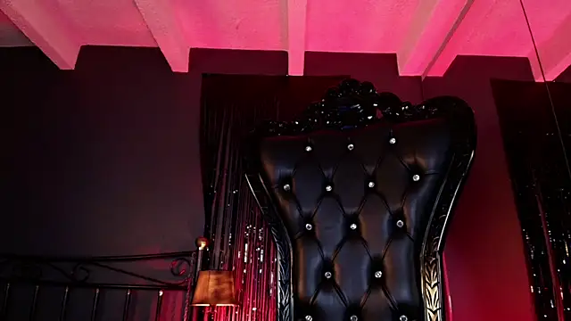MelaniaKnauss online show from July 24, 7:44 pm