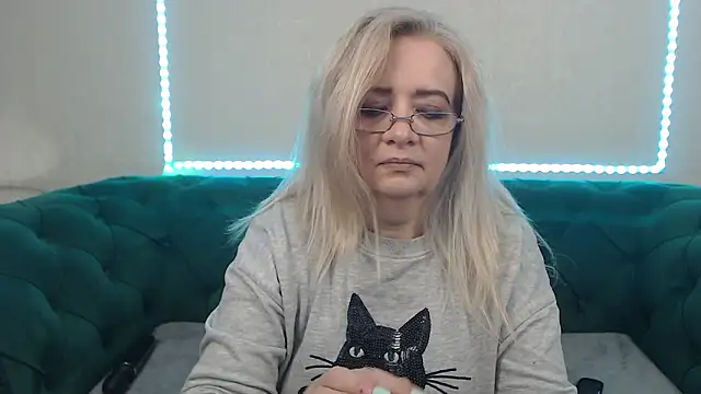 IvanaCharm online show from February 5, 4:26 am