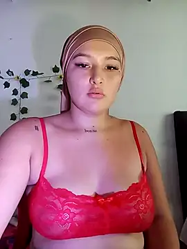 Snapshot of Celeste_camila18 chatting on September 20, 5:00 pm Celeste camila18 online show from September 20, 5:00 pm