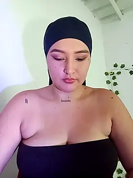 Snapshot of Celeste_camila18 chatting on September 12, 3:30 pm Celeste camila18 online show from September 12, 3:30 pm