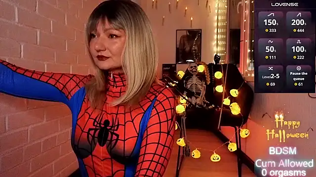 Sandralawrence online show from October 31, 9:08 pm