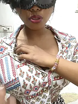 sandy naughty online show from November 5, 5:18 pm