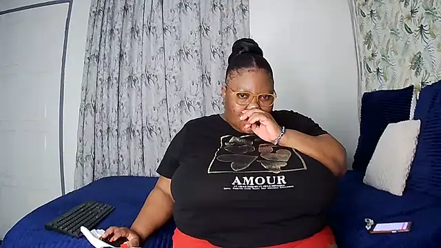 DAIRYBELLELIZxx online show from June 6, 10:27 pm