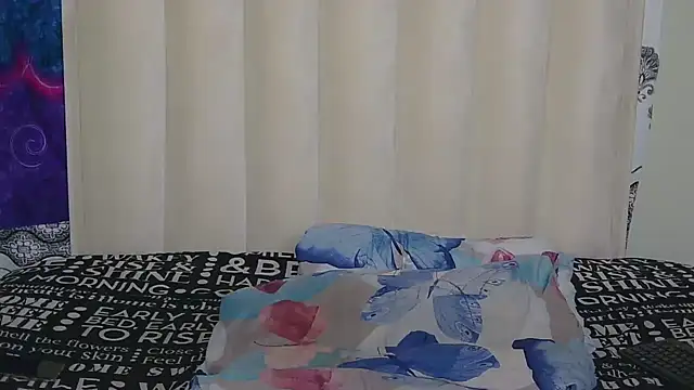 DAIRYBELLELIZxx online show from February 9, 3:53 am