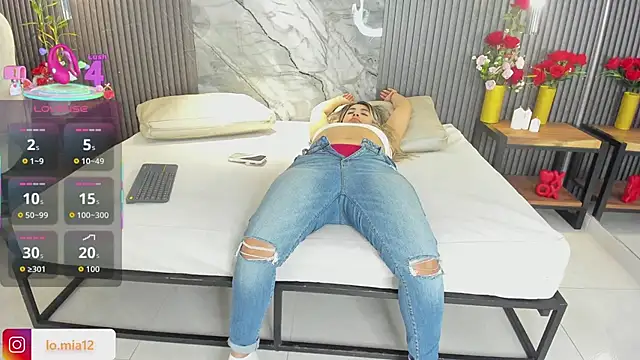 julietha taylor online show from March 2, 3:50 am