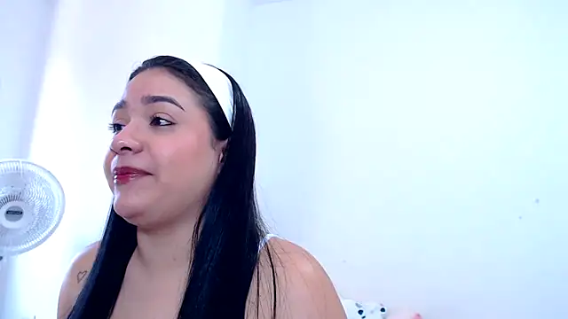 SaraBlosson online show from September 10, 1:11 pm