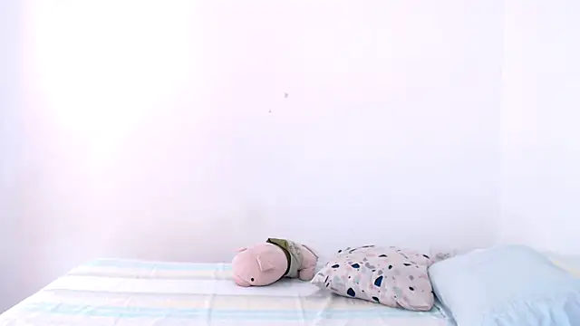 SaraBlosson online show from October 15, 5:15 pm