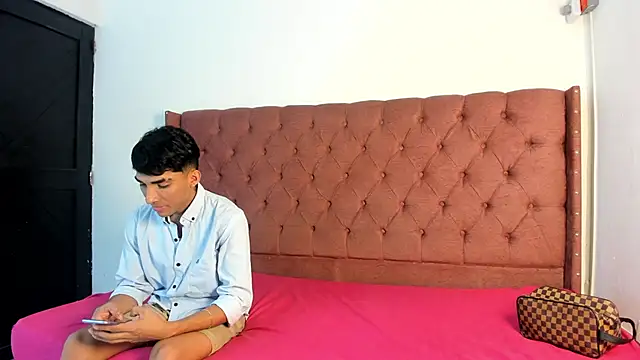 Snapshot of boys_yourparty chatting on October 13, 1:03 pm boys yourparty online show from October 13, 1:03 pm