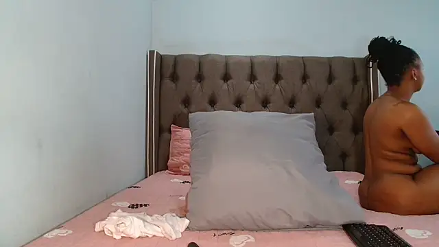 CHOCKYCHOCX2 online show from November 13, 4:33 am