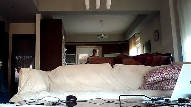 Kalia Cross online show from November 18, 7:20 am