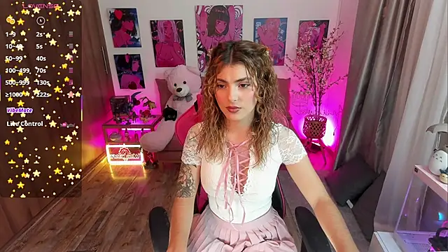 annieesweett online show from July 8, 7:49 pm
