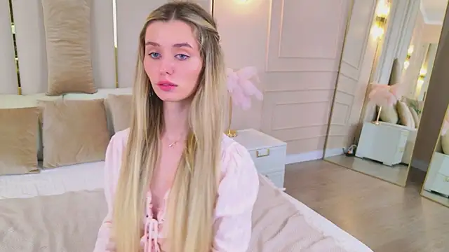 MarybethSnow online show from August 6, 11:44 pm