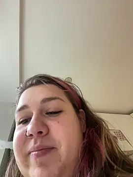 SuzieMurray online show from October 5, 11:26 am