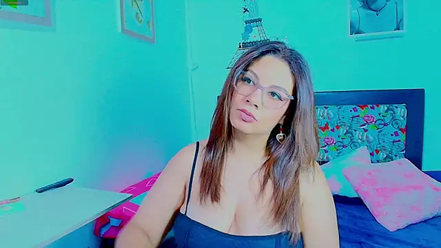 Annie curvy online show from May 13, 10:26 pm