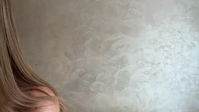 CaitlinaJayne23 online show from July 31, 4:46 am