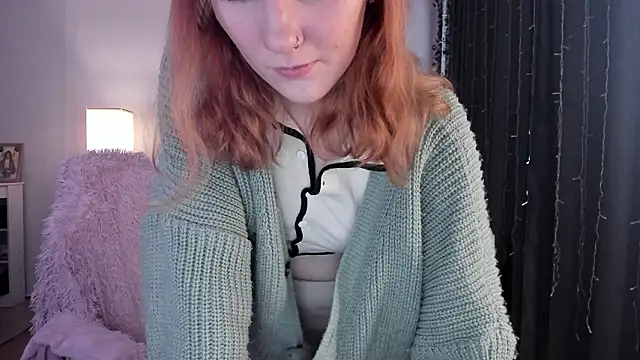 ReddHotPipper online show from February 28, 4:01 am