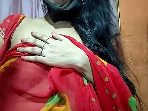 Snapshot of poojaxxx65 chatting on October 6, 12:27 am poojaxxx65 online show from October 6, 12:27 am