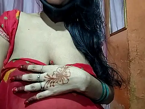 Snapshot of poojaxxx65 chatting on October 12, 11:29 pm poojaxxx65 online show from October 12, 11:29 pm