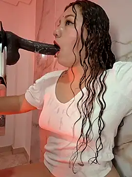 hade cute online show from July 14, 3:28 pm