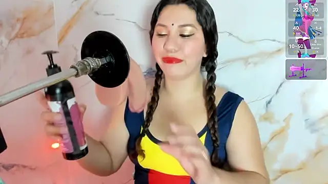 hade cute online show from June 17, 5:25 pm