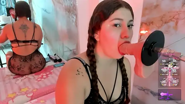 hade cute online show from July 8, 2:36 am