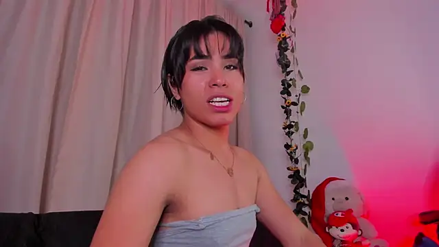 Little michell online show from November 11, 3:02 am