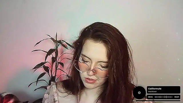 cherrybom969 online show from November 28, 3:31 am