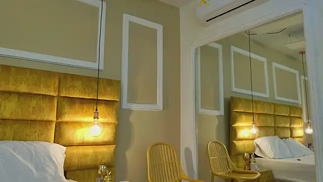 adarussell online show from March 8, 4:11 pm