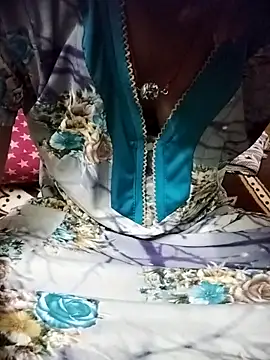 aadhini01 online show from November 18, 7:48 pm