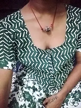 aadhini01 online show from November 2, 7:17 pm